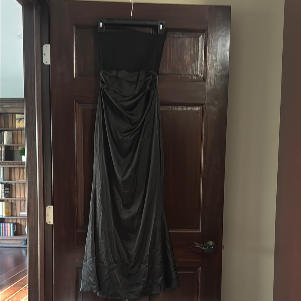 Elegant Black Strapless Gown